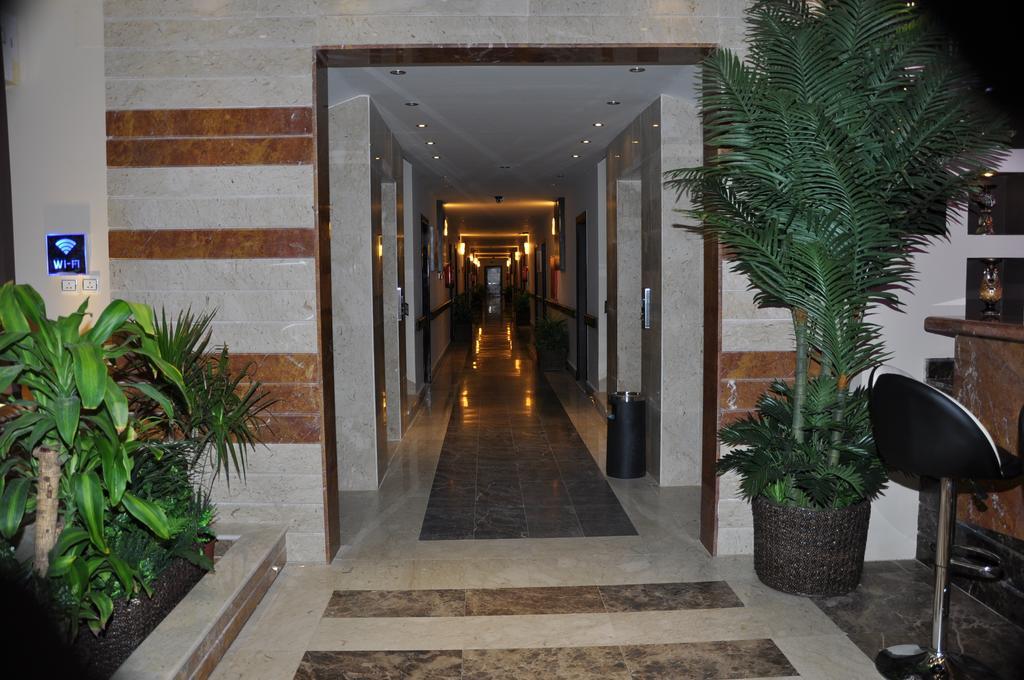 Al Bustan Crown Hotel 2 Arar Exterior photo